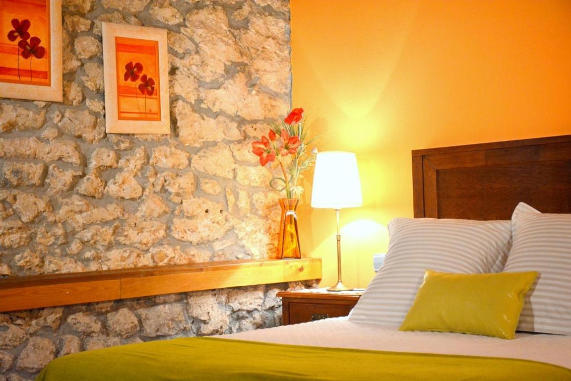 Posada El Salin Hotell Muñorrodero Eksteriør bilde