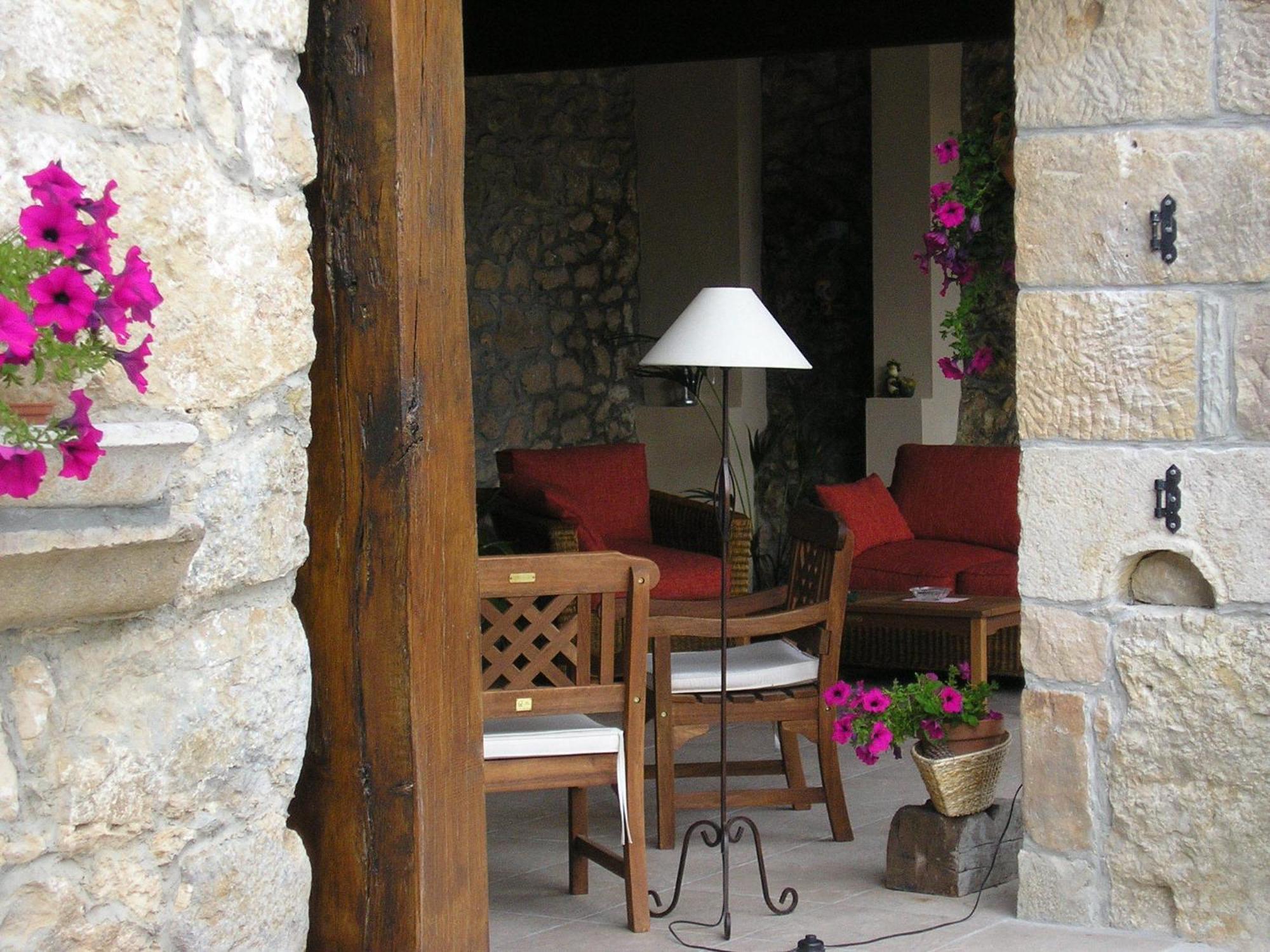 Posada El Salin Hotell Muñorrodero Eksteriør bilde