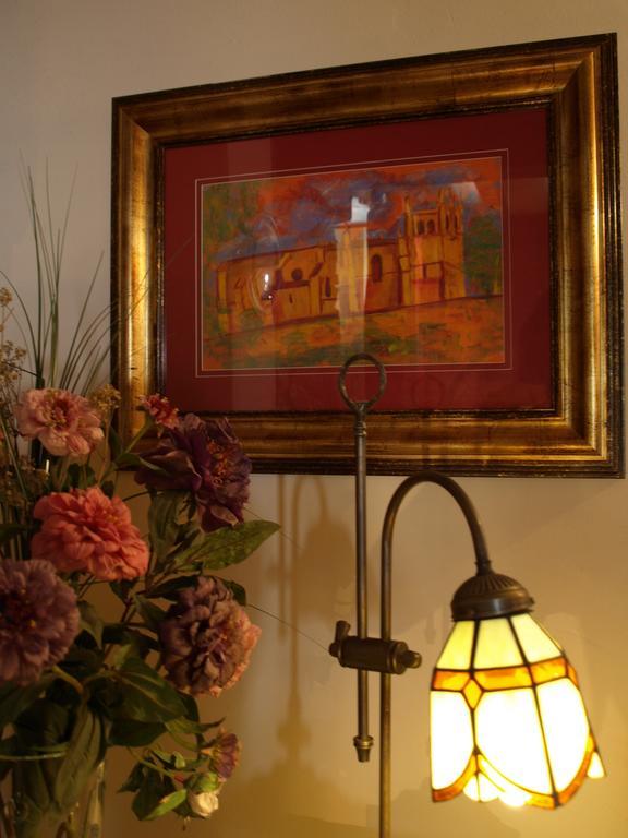 Posada El Salin Hotell Muñorrodero Eksteriør bilde